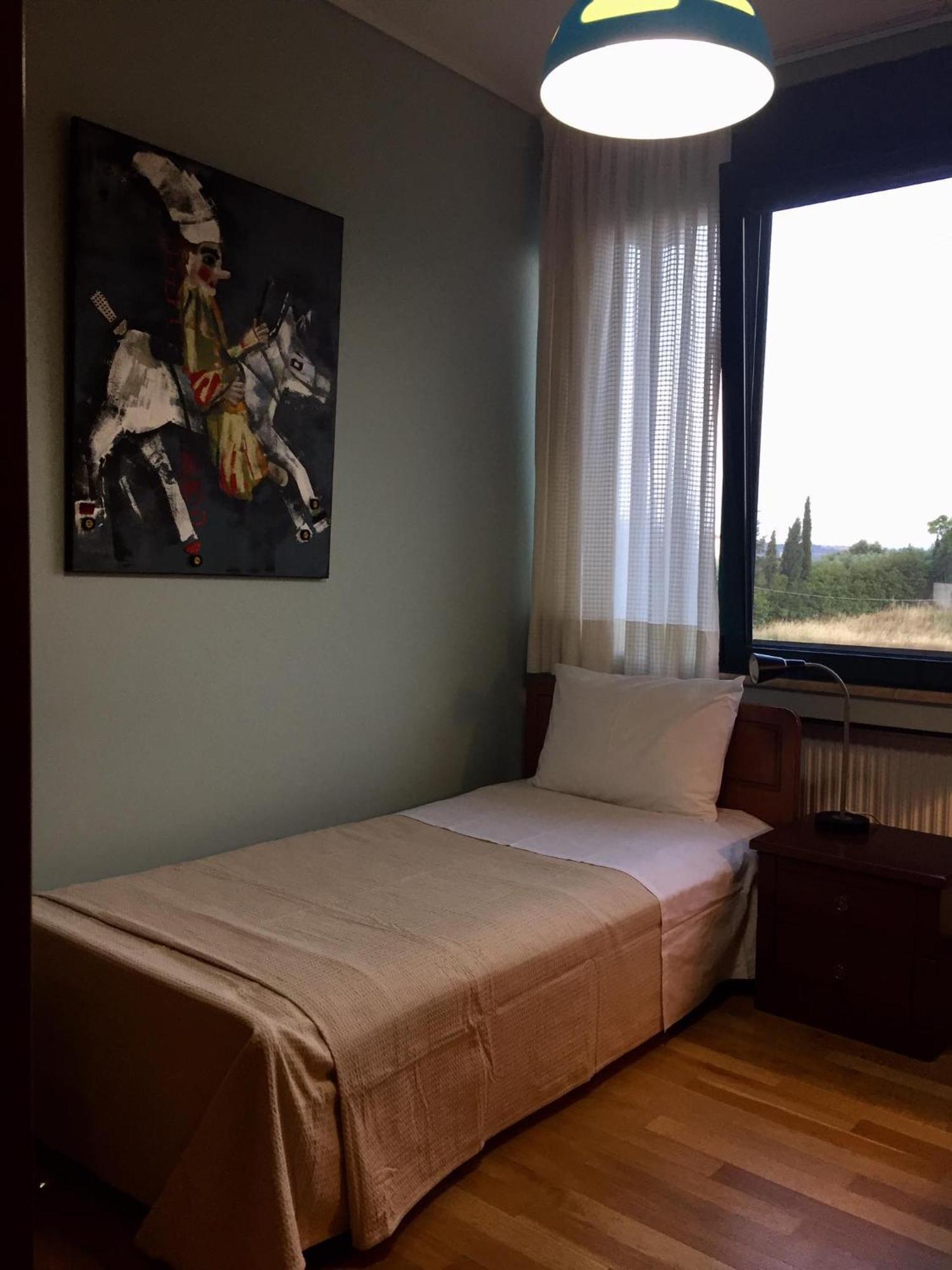 Small Apartment Near Athens Airport Pikérmion Esterno foto